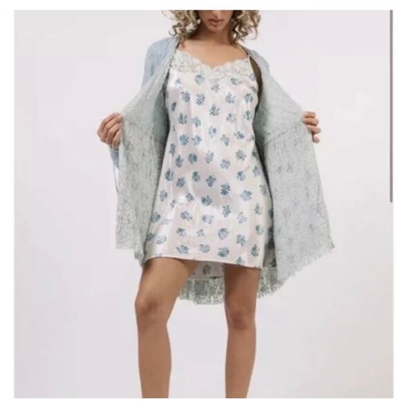 We are HAH Make it a Double Lace Robe French Blue Reversible Size Small - NWT - Picture 10 of 10